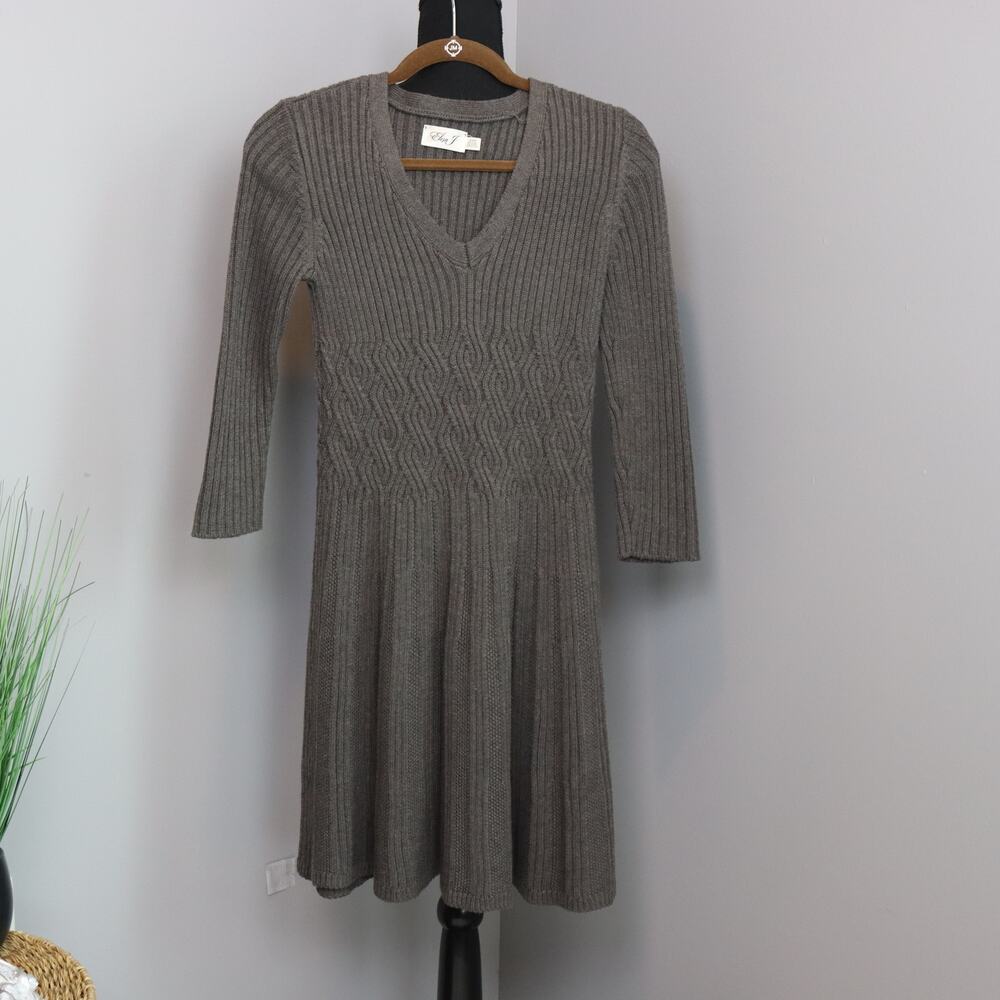 Eliza J Gray Ribbed Knit Midi Dress